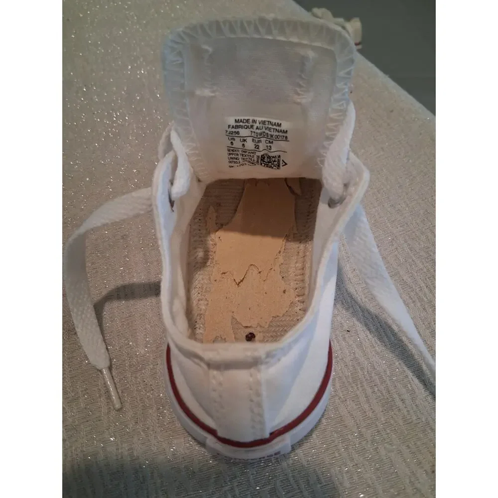Converse title chuck